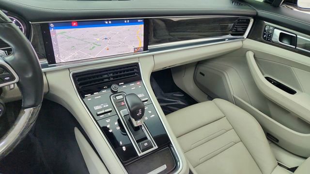 Used 2018 Porsche Panamera 4S image 42
