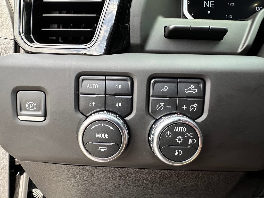 Certified 2024 GMC Sierra 2500 AT4 w/ AT4 Premium Plus Package AWD/4WD image 35