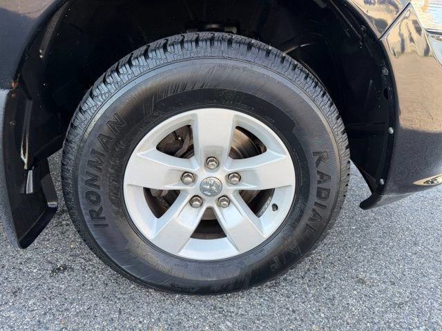Used 2019 RAM 1500 Express AWD/4WD image 38