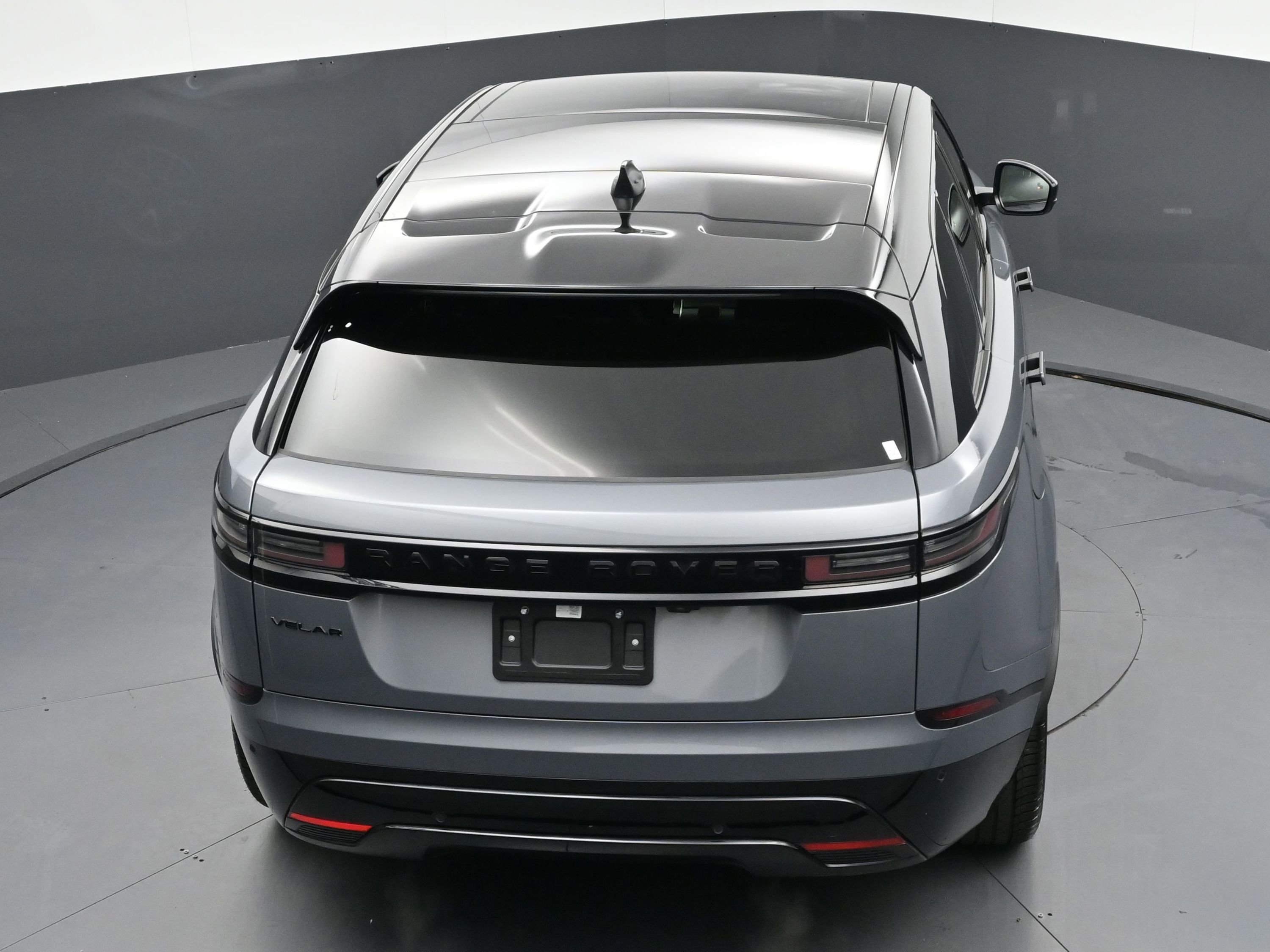 New 2025 Land Rover Range Rover Velar Dynamic SE image 39