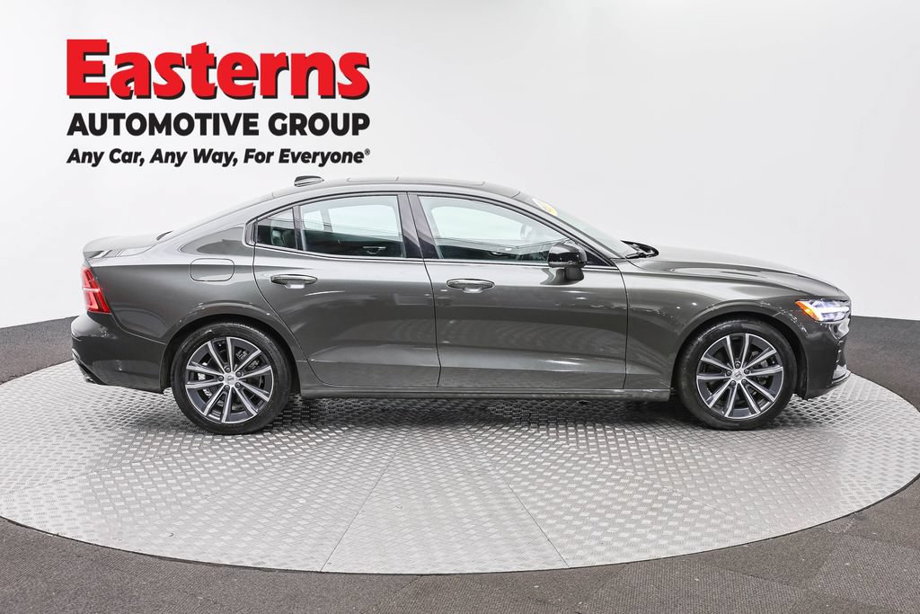 Used 2022 Volvo S60 B5 Inscription AWD/4WD image 4