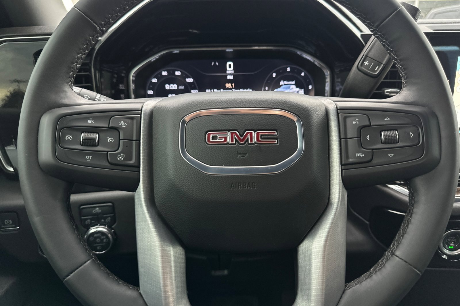 Used 2024 GMC Sierra 1500 Elevation w/ LPO, Elevation Black Package image 32