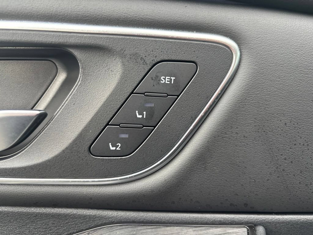Certified 2024 Nissan Rogue Platinum AWD/4WD image 19