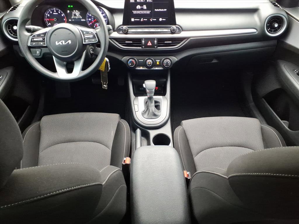 Used 2024 Kia Forte LXS w/ LXS Technology Package image 17