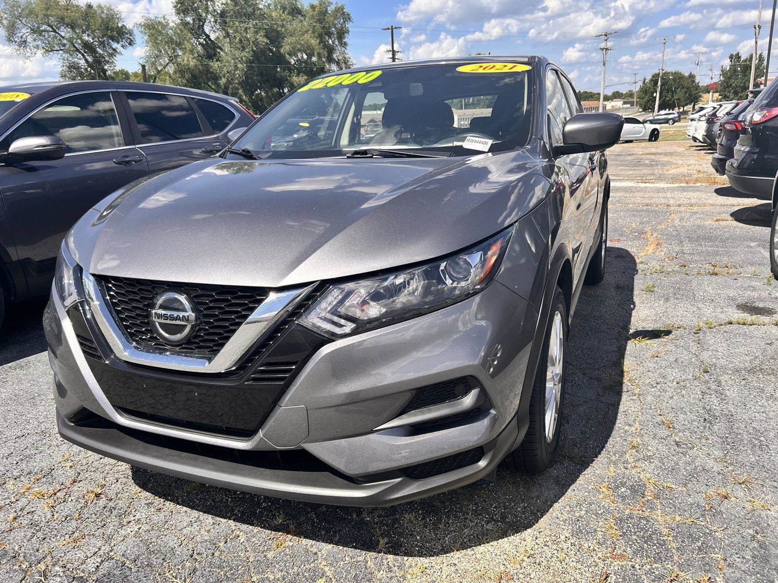 Used 2021 Nissan Rogue Sport S image 4