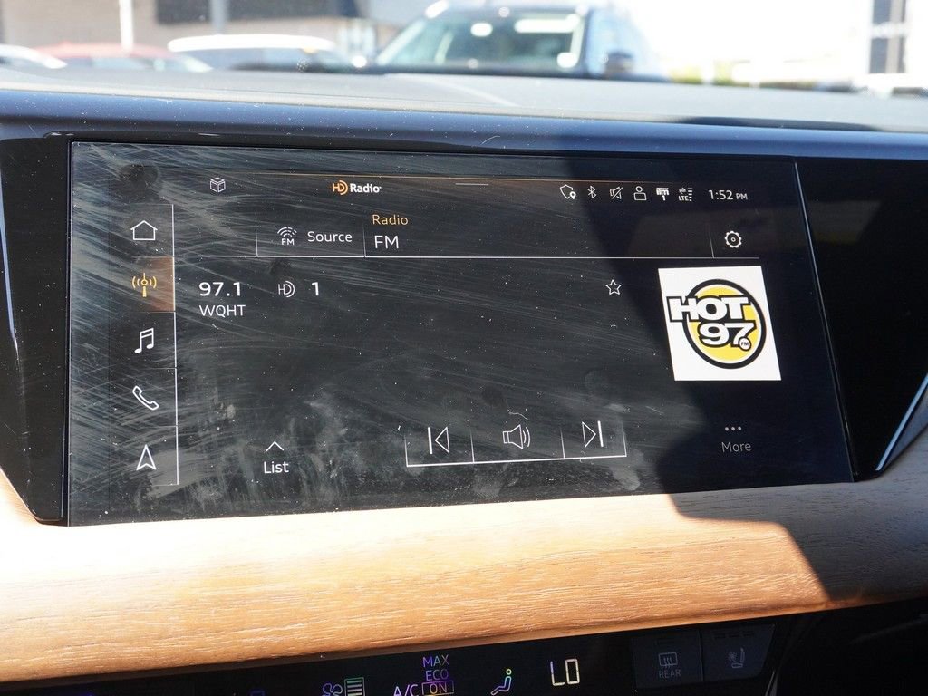 Used 2023 Audi e-tron GT Premium Plus AWD/4WD image 45