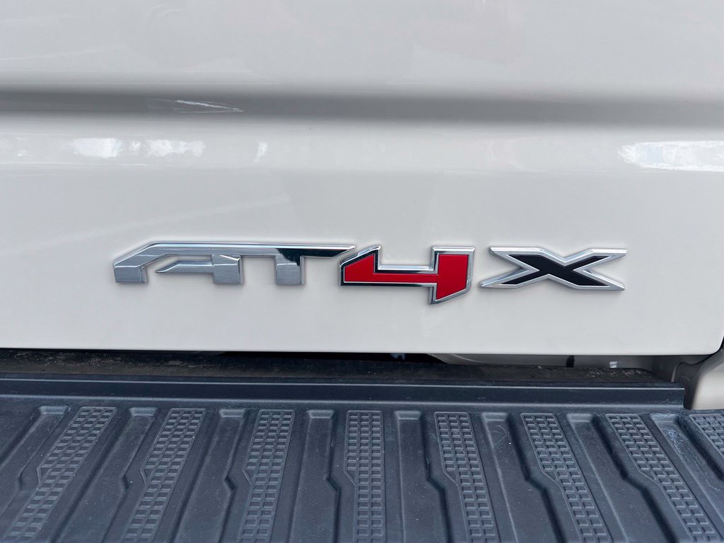 Used 2026 GMC Sierra 1500 AT4X AWD/4WD image 9