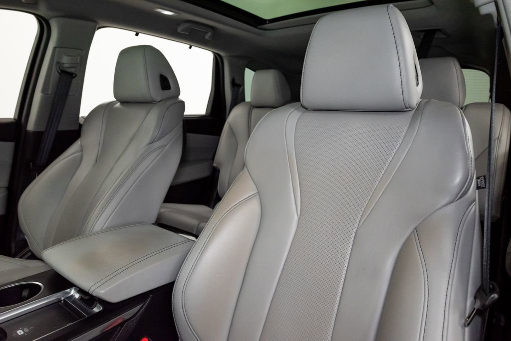 Used 2023 Acura MDX SH-AWD w/ Technology Package image 13