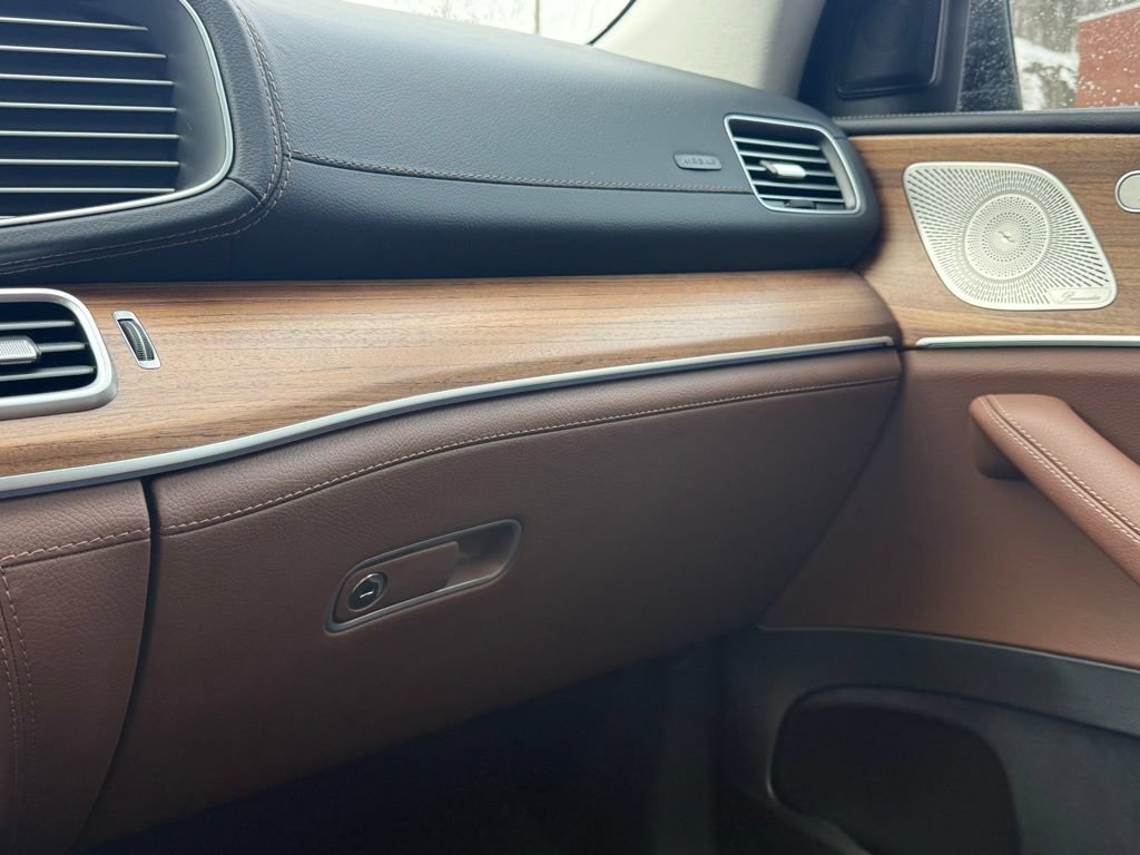 New 2025 Mercedes-Benz GLS 450 4MATIC image 38