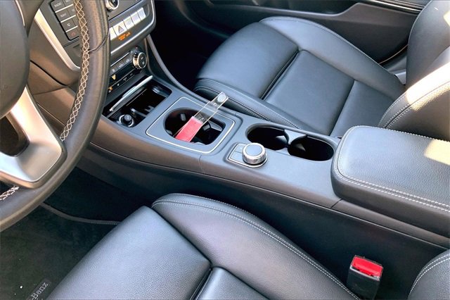 Used 2018 Mercedes-Benz CLA 250 4MATIC image 13