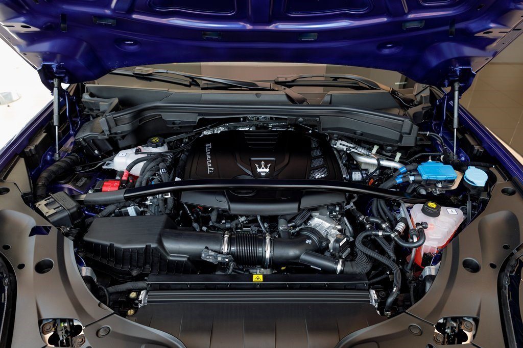 New 2025 Maserati Grecale GT image 40