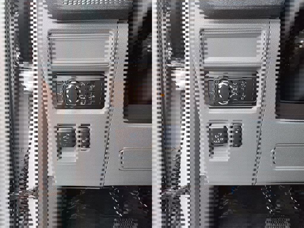 New 2025 Ford F150 Lightning Flash image 18