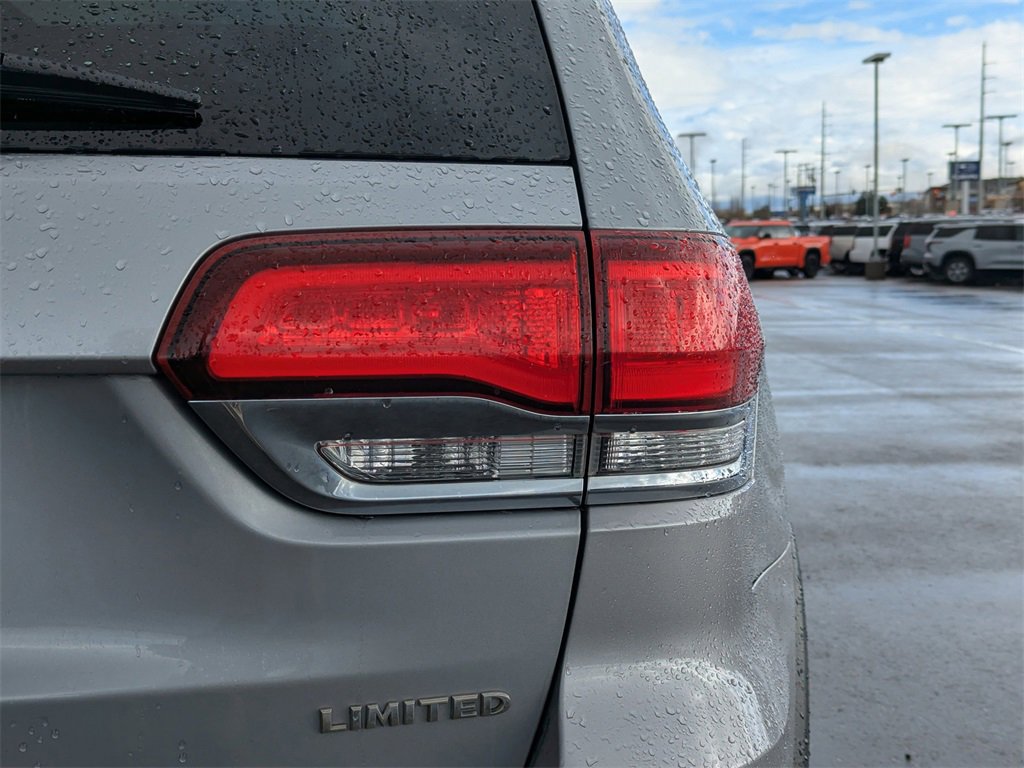 Used 2020 Jeep Grand Cherokee Limited w/ Luxury Group II image 45