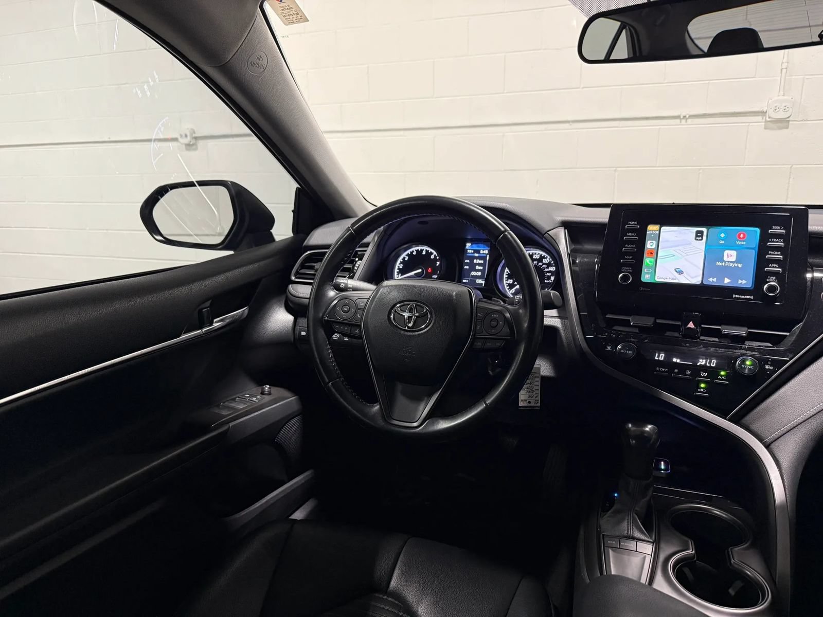Used 2022 Toyota Camry SE FWD image 21