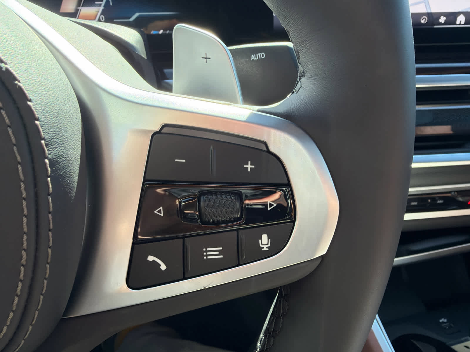 New 2026 BMW X6 xDrive40i image 35