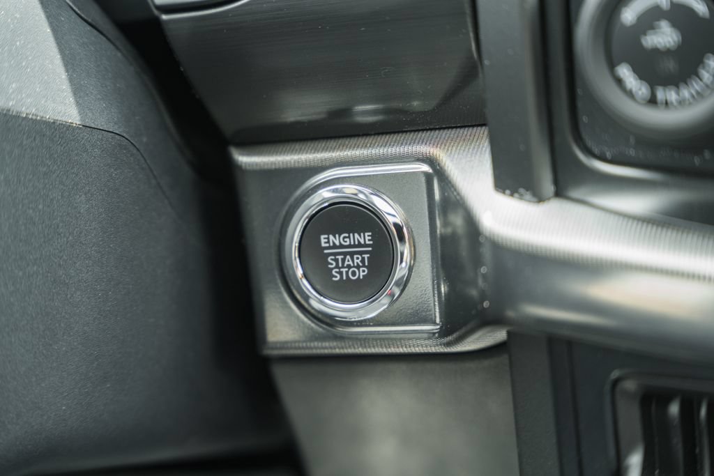 Used 2024 Ford F150 Lariat AWD/4WD image 37