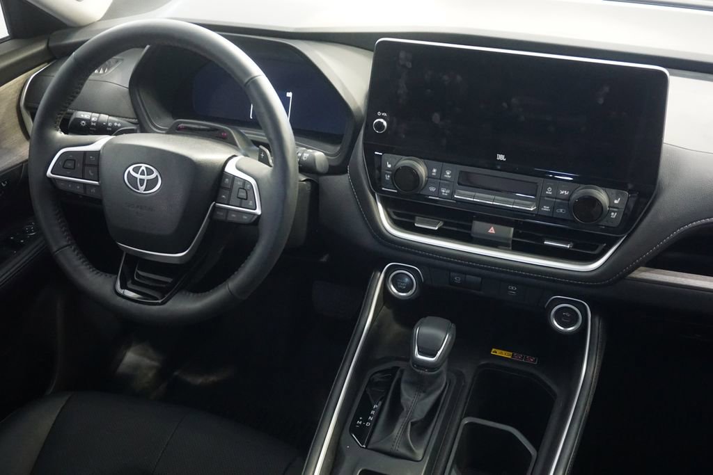 Used 2024 Toyota Grand Highlander Platinum image 30