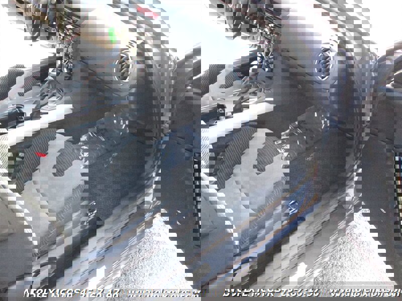 Used 2006 MAZDA RX-8 w/ Touring Pkg image 11