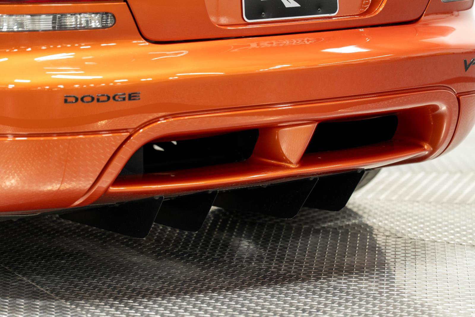 Used 2005 Dodge Viper SRT-10 w/ Copperhead Edition Group RWD image 51