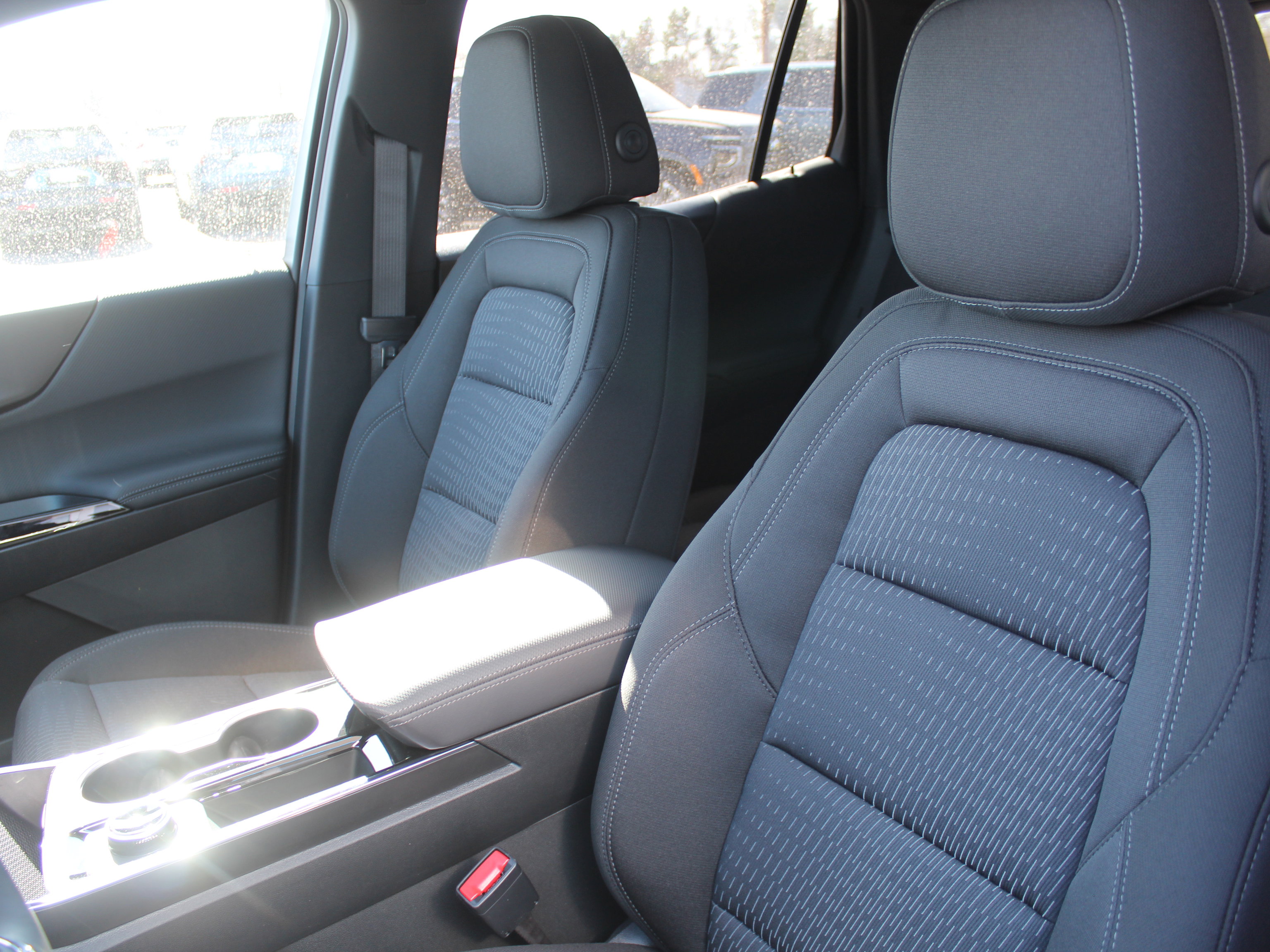 New 2026 Chevrolet Equinox LT w/ Safety and Technology Package image 9