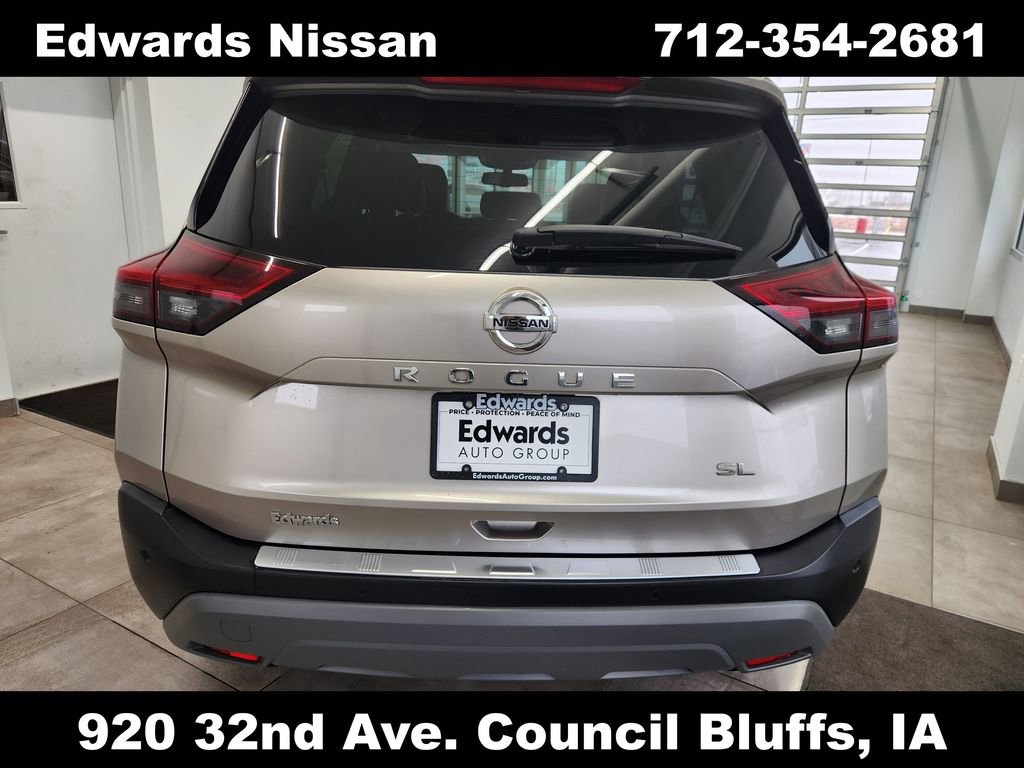 Used 2021 Nissan Rogue SL image 6
