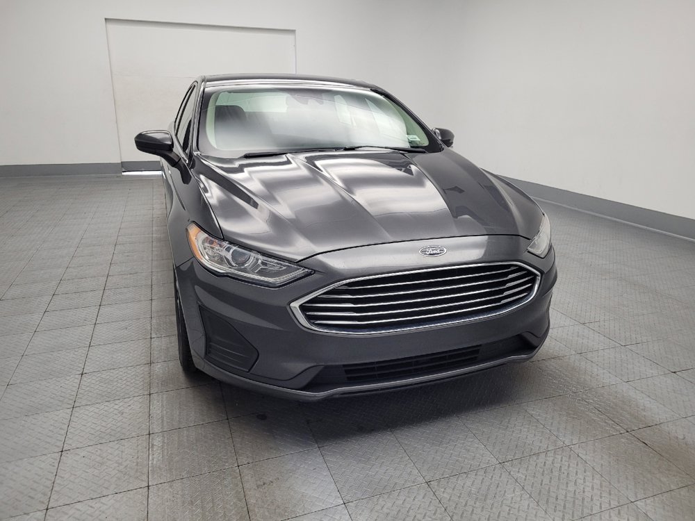 Used 2020 Ford Fusion SE FWD image 14