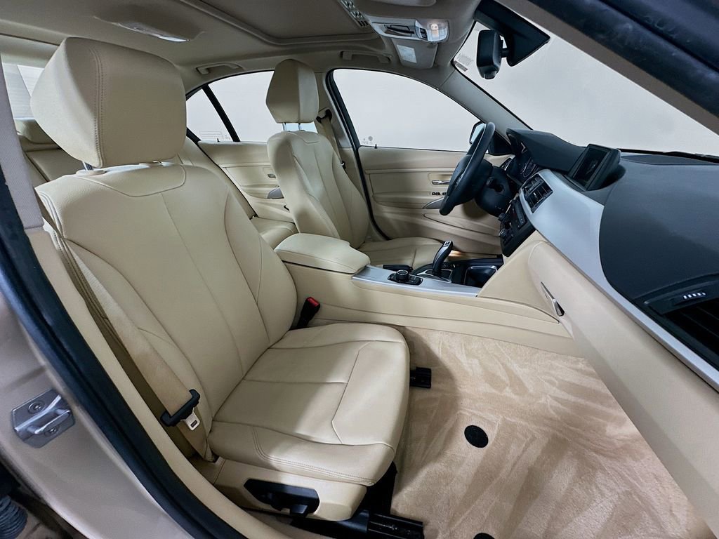 Used 2015 BMW 320i Sedan image 27