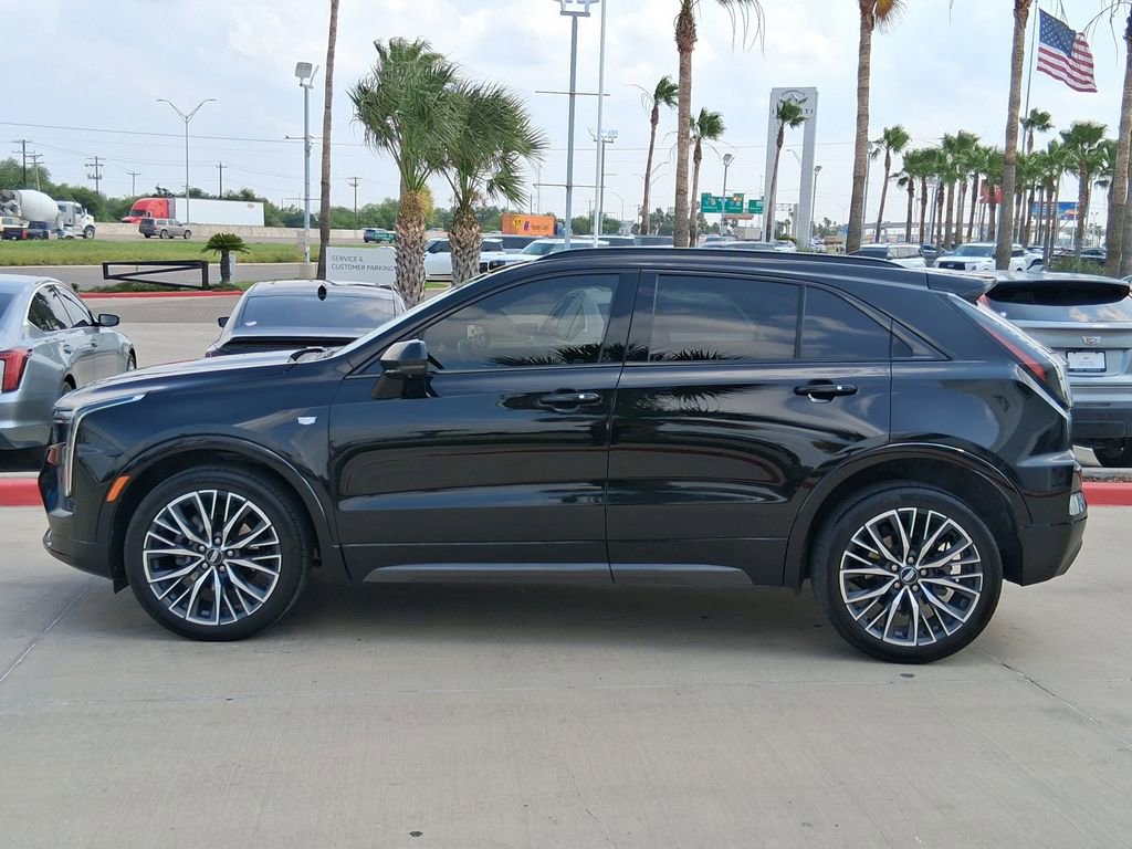 Used 2025 Cadillac XT4 Sport FWD image 3