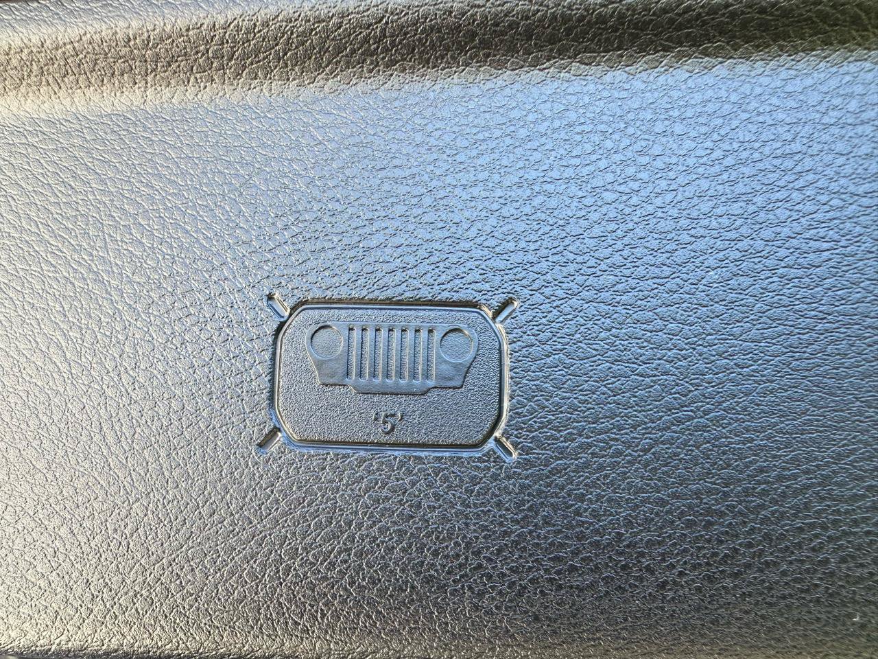 Used 2018 Jeep Compass Latitude w/ Popular Equipment Group AWD/4WD image 30