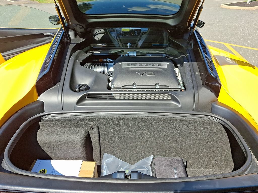 Used 2025 Lotus Emira RWD image 30