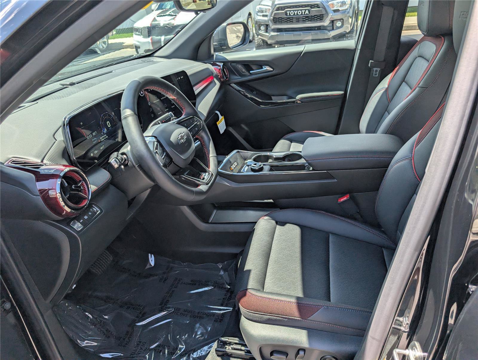 Used 2026 Chevrolet Equinox RS w/ Safety and Technology Package AWD/4WD image 15
