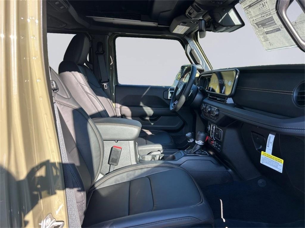 New 2025 Jeep Wrangler Unlimited Rubicon 392 image 17