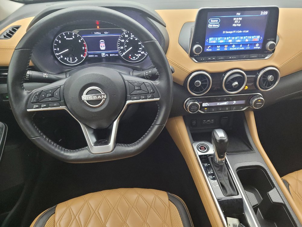 Used 2025 Nissan Sentra SV w/ SV Premium Package FWD image 22