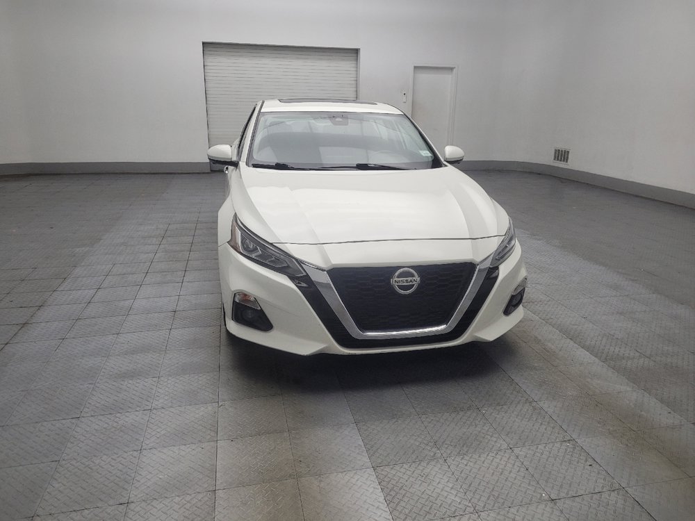 Used 2020 Nissan Altima 2.0 Platinum FWD image 14