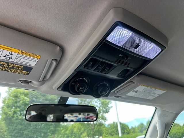 Used 2019 Toyota 4Runner TRD Off-Road AWD/4WD image 30