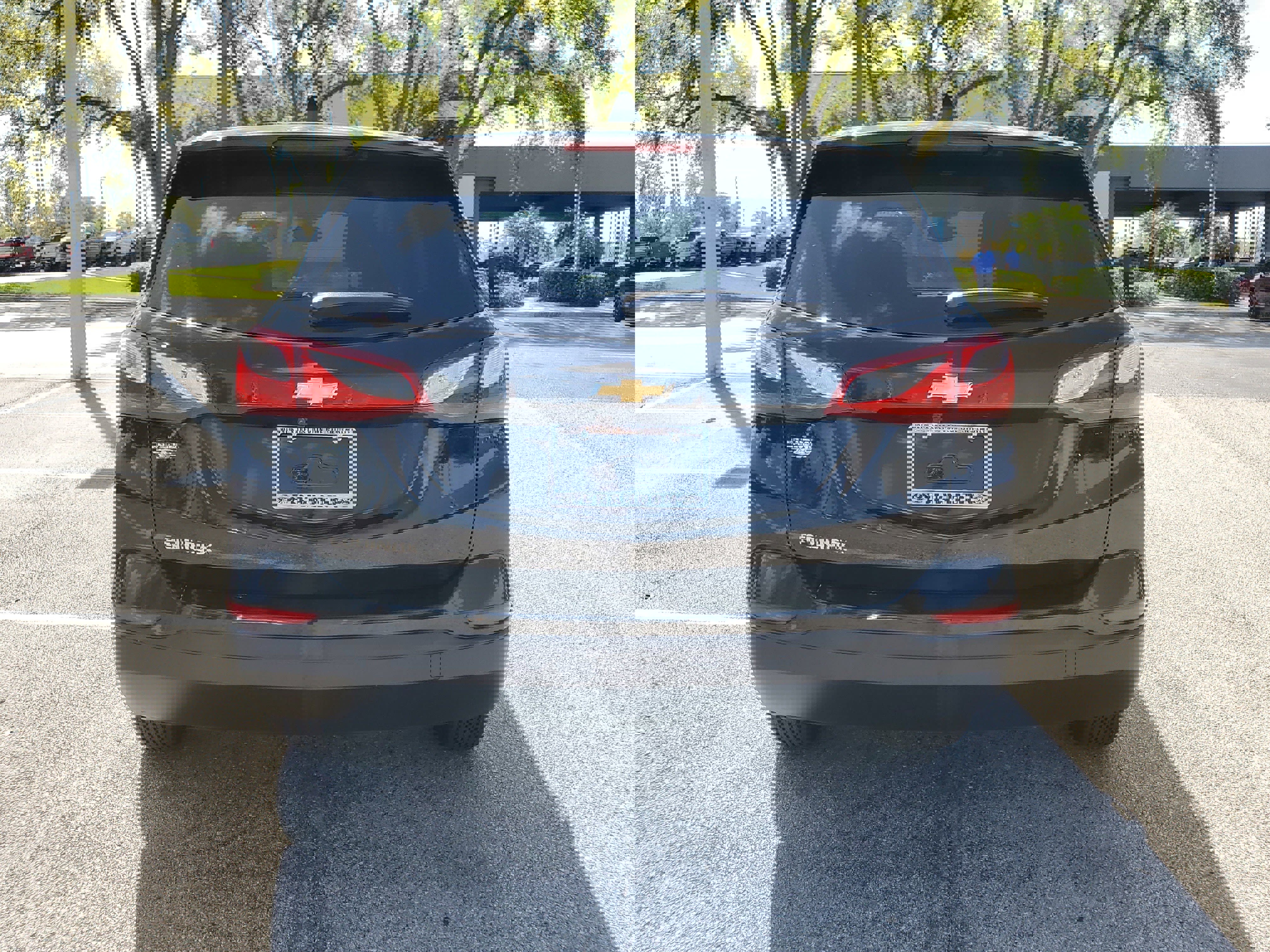 Used 2020 Chevrolet Equinox LS w/ LS Convenience Package image 8