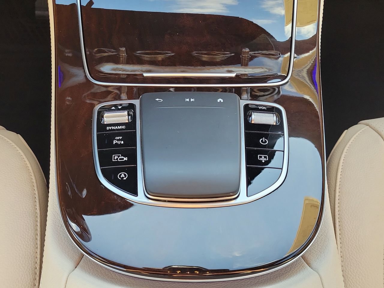 Certified 2023 Mercedes-Benz E 350 4MATIC Sedan image 21