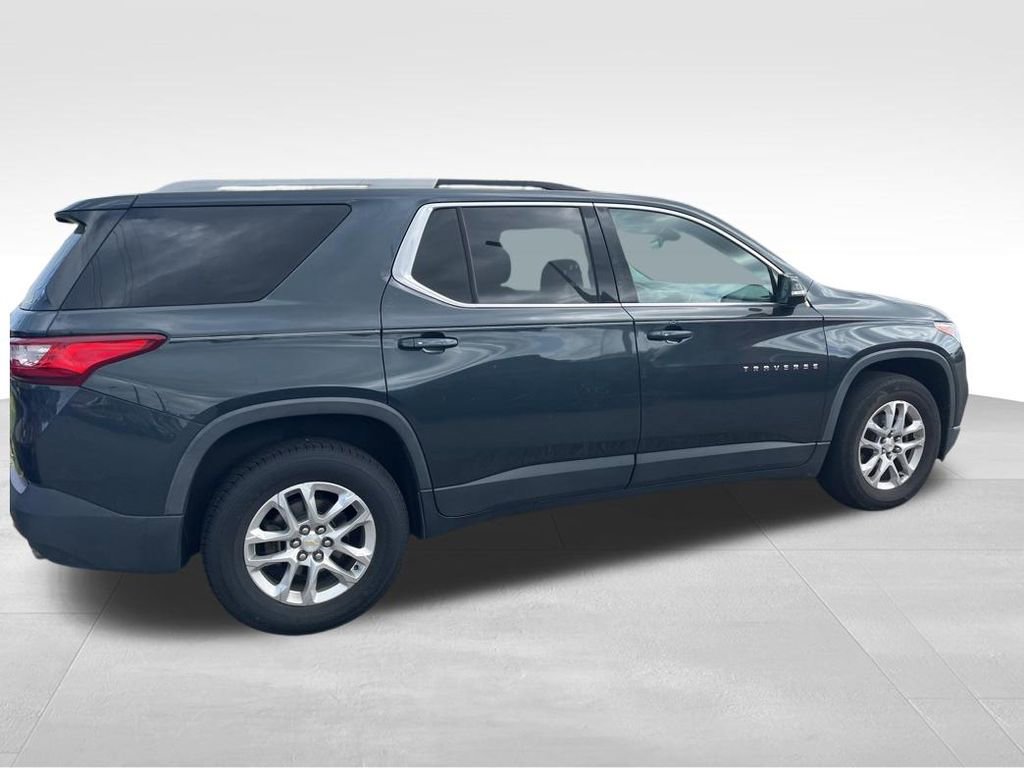 Used 2018 Chevrolet Traverse LT image 16