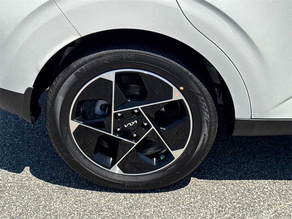 New 2025 Kia Soul EX image 18