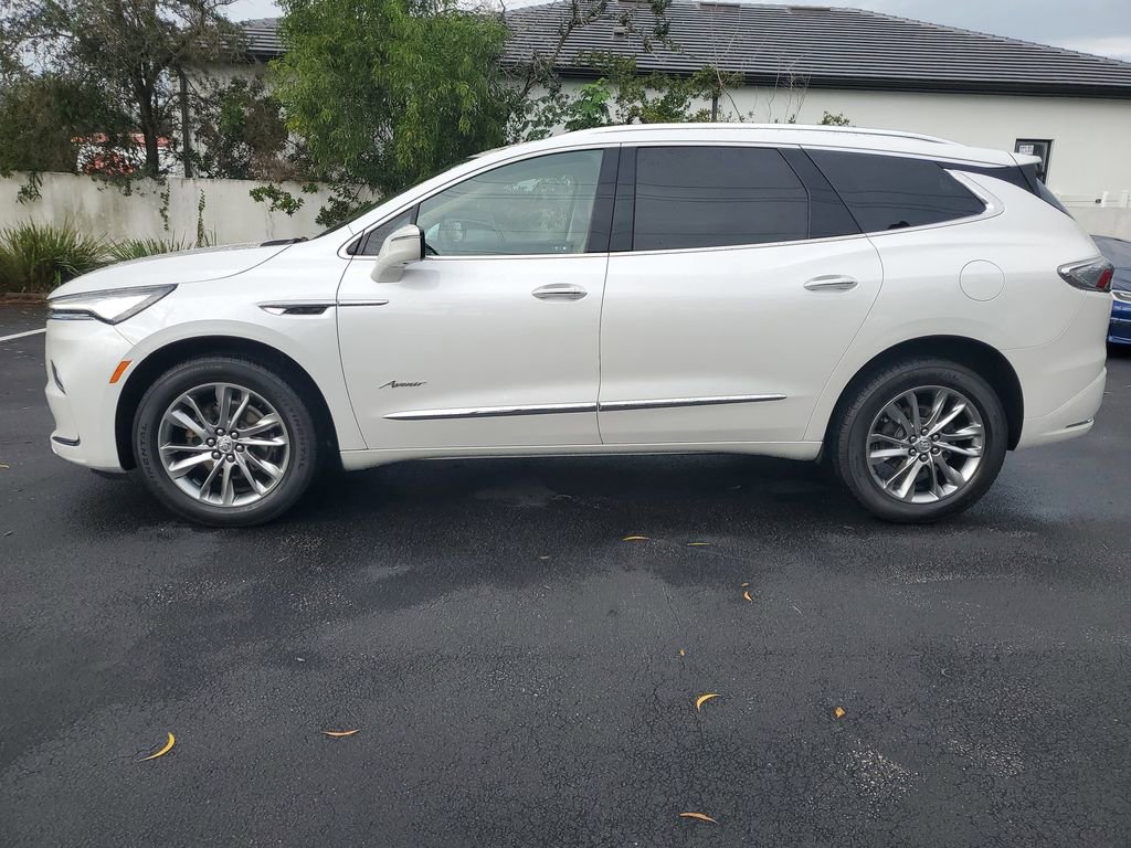 Certified 2024 Buick Enclave Avenir w/ Avenir Technology Package image 2