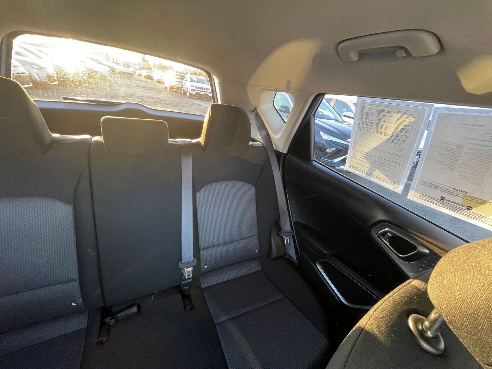 Used 2025 Kia Soul LX w/ LX Technology Package FWD image 35