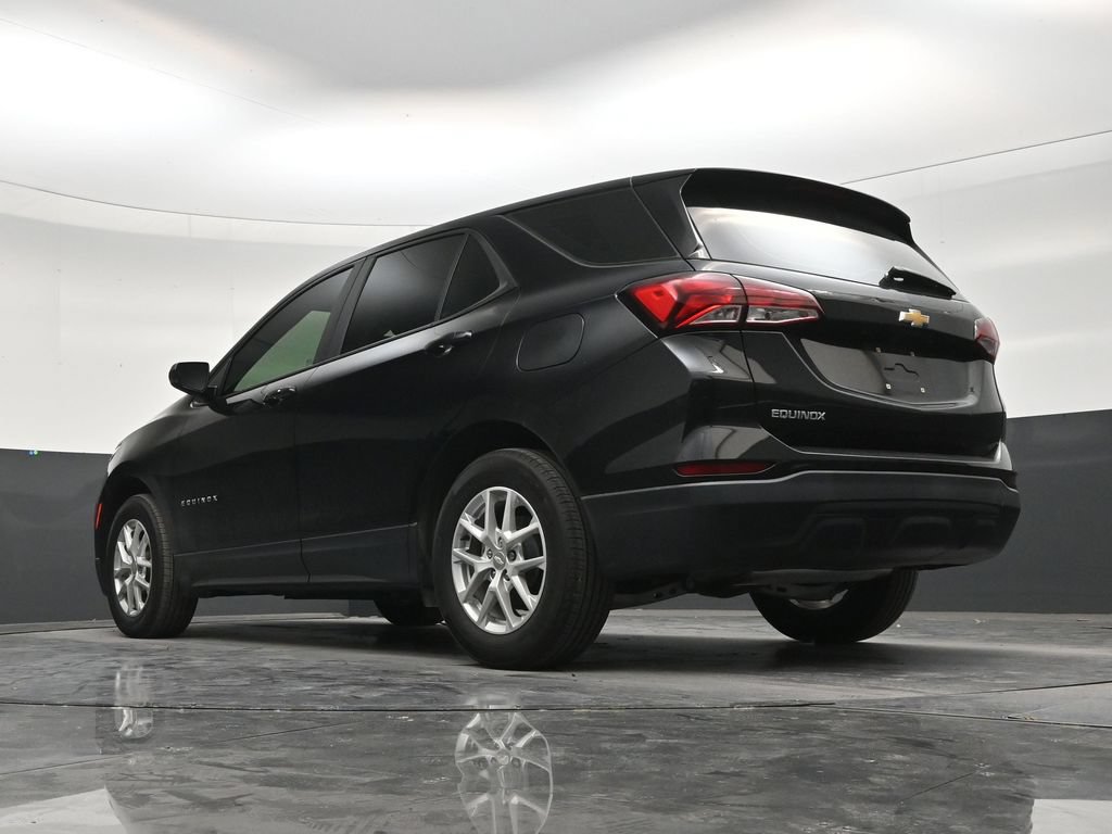 Used 2024 Chevrolet Equinox LS FWD image 21