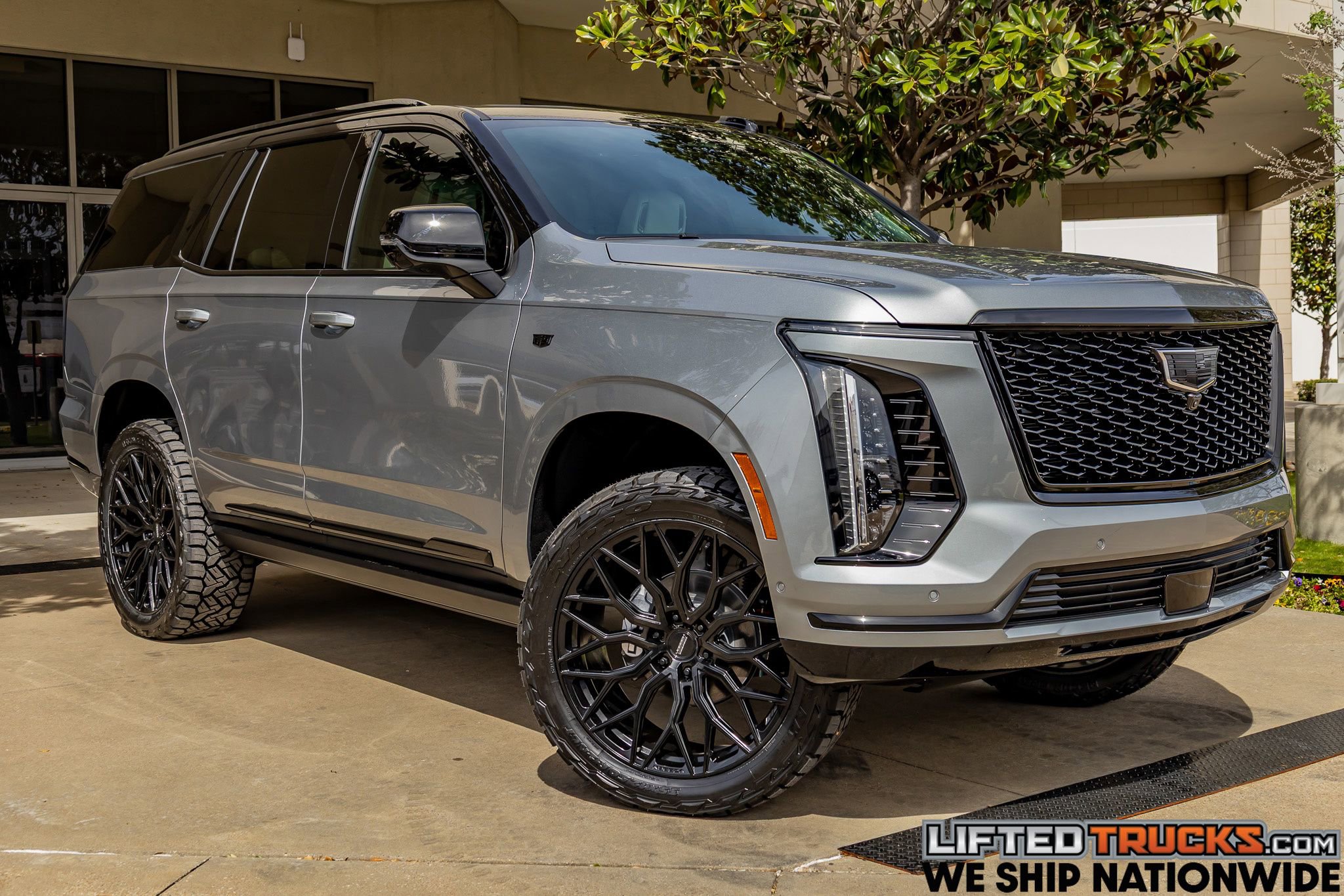 Used 2026 Cadillac Escalade Platinum Sport w/ LPO, ONYX Package image 1