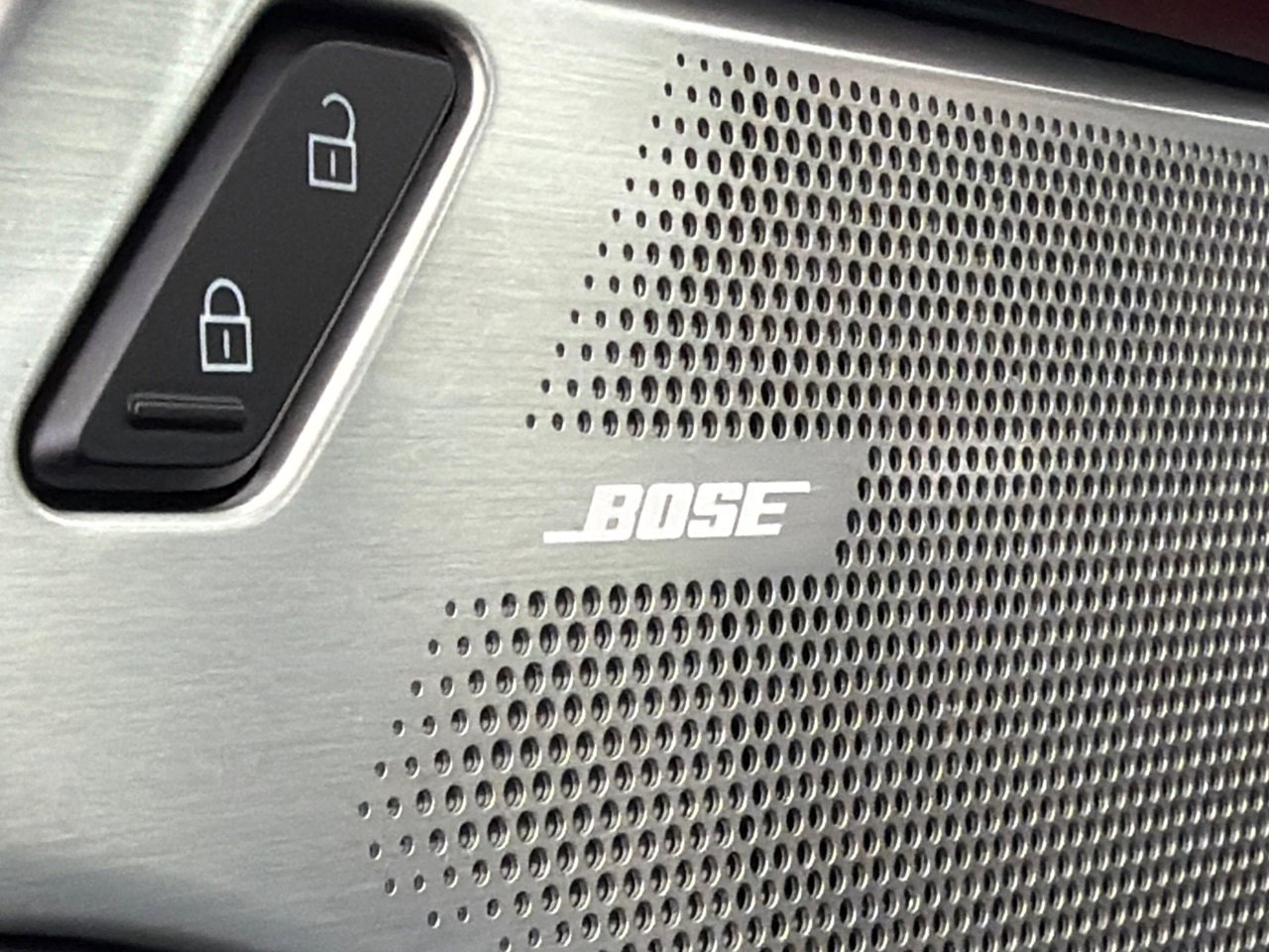 New 2026 MAZDA MAZDA3 Hatchback w/Premium Plus Pkg image 33