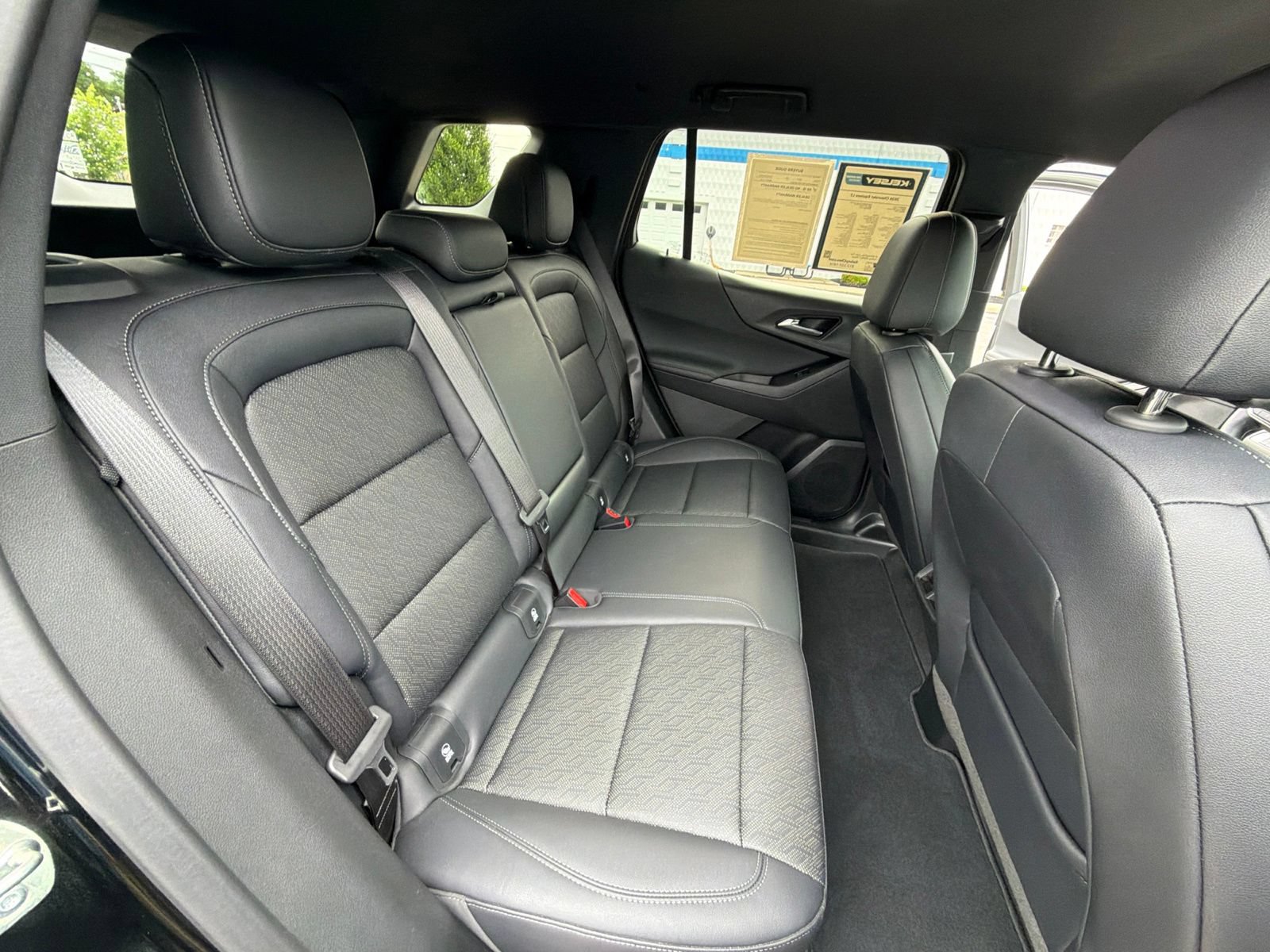 Used 2026 Chevrolet Equinox LT w/ Convenience Package II AWD/4WD image 27
