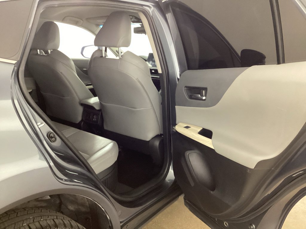 Used 2021 Toyota Venza Limited AWD/4WD image 21