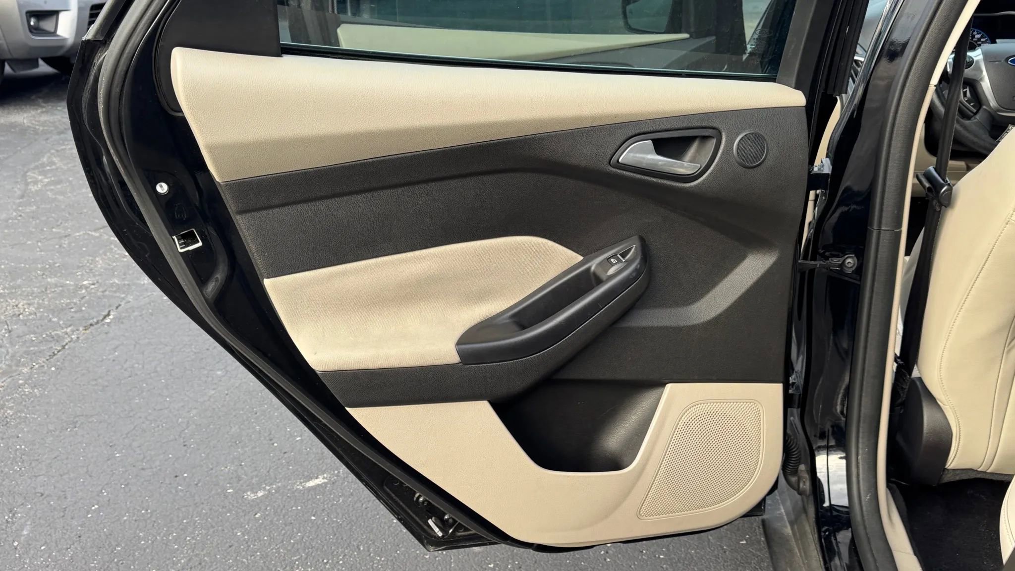 Used 2016 Ford Focus Electric Hatchback w/ Exterior Protection Package image 14