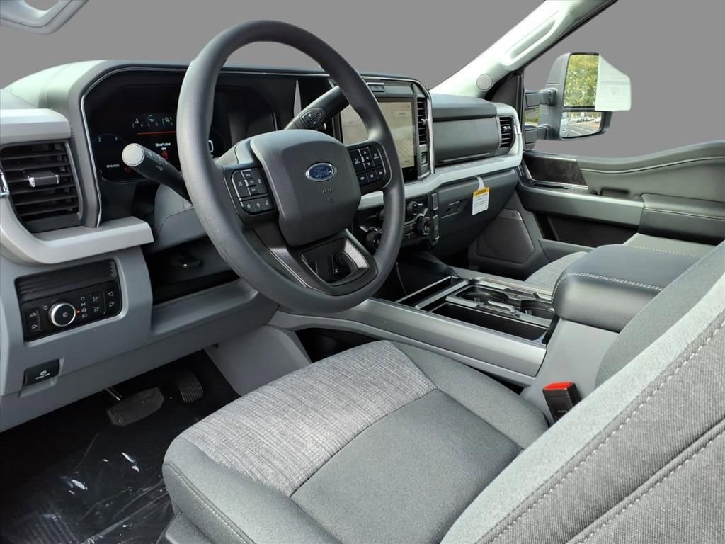 New 2026 Ford F350 XLT w/ XLT Premium Package image 5