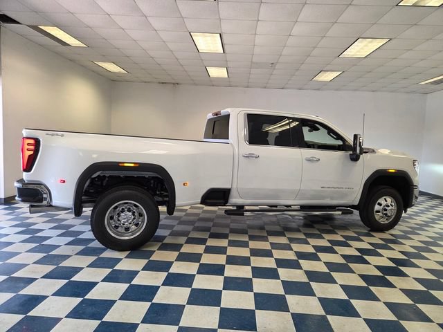 New 2026 GMC Sierra 3500 SLT w/ SLT Premium Package AWD/4WD image 9