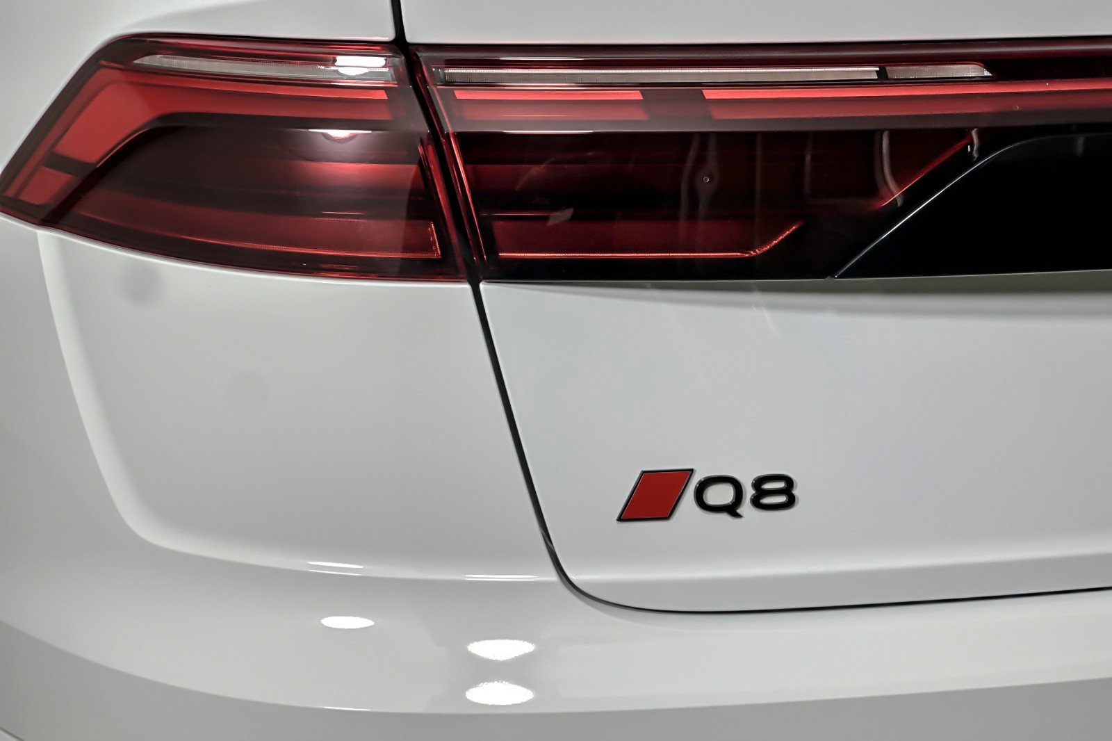 Used 2024 Audi Q8 Premium Plus w/ Premium Plus Package image 27